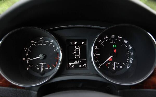 车里面的图标功能介绍 车内指示灯代表什么意思 