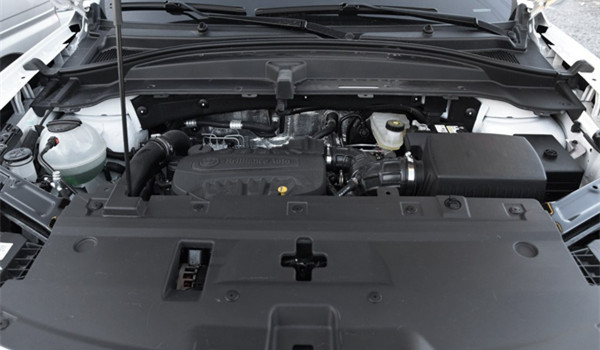 中华V6油耗多少 紧凑型中的大尺寸油耗8.0L/100Km左右