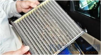汽车空调滤芯怎么换 拆装更换空调滤芯步骤