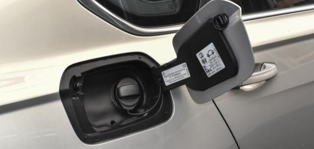 大众朗逸油箱是多少升，加注哪种标号的汽油合适