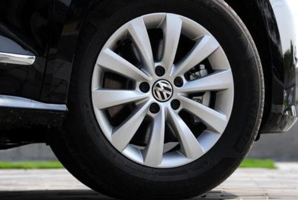 大众CC轮胎尺寸是什么，大众CC轮胎型号是多少。