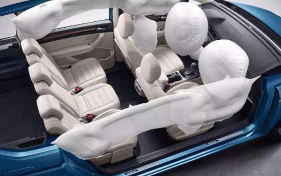 豐田威馳安全氣囊位置，威馳安全氣囊有幾個