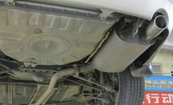 豐田凱美瑞排氣管費用，凱美瑞排氣管常見的改裝問題