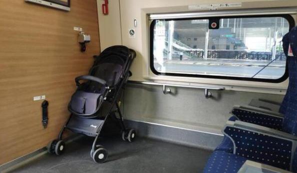 高铁上有没有母婴室，在高铁上怎么给宝宝换尿不湿